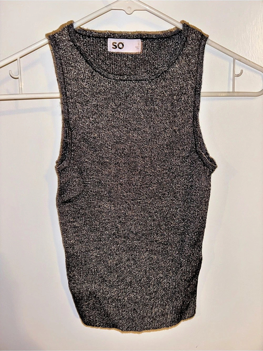 SO Metallic Sleeveless Top in Black & Gold Size Small Like New